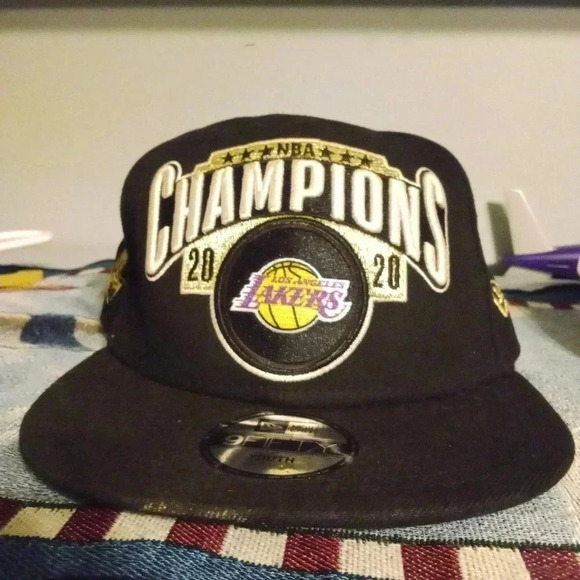 New Era Los Angeles Lakers 2020 NBA Champions Hat YOUTH - Picture 3 of 4